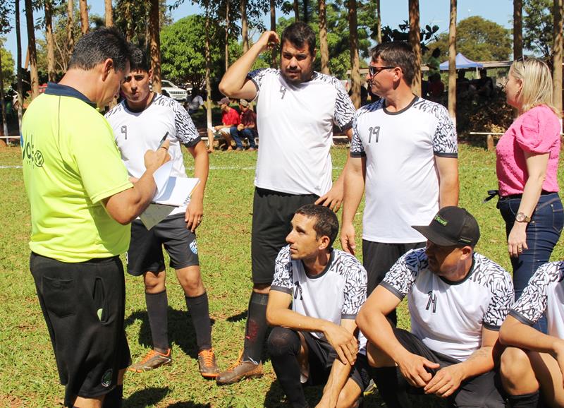 Aberturas do 1ª Campeonato Rural Sonho Meu de Futebol Suíço no Loteamento Querência em Amambai