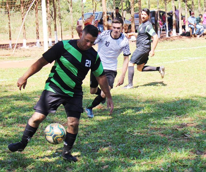 Aberturas do 1ª Campeonato Rural Sonho Meu de Futebol Suíço no Loteamento Querência em Amambai