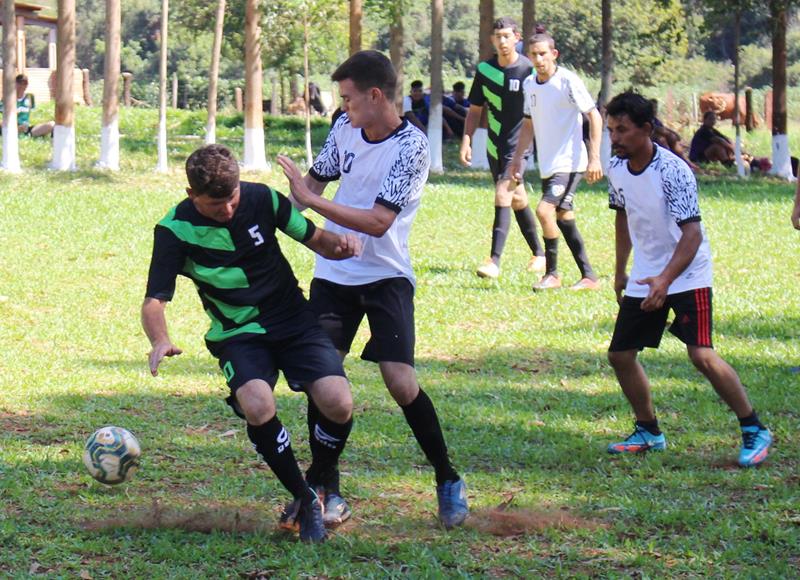 Aberturas do 1ª Campeonato Rural Sonho Meu de Futebol Suíço no Loteamento Querência em Amambai