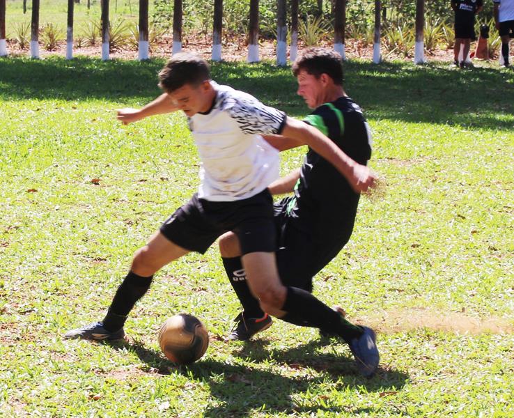 Aberturas do 1ª Campeonato Rural Sonho Meu de Futebol Suíço no Loteamento Querência em Amambai