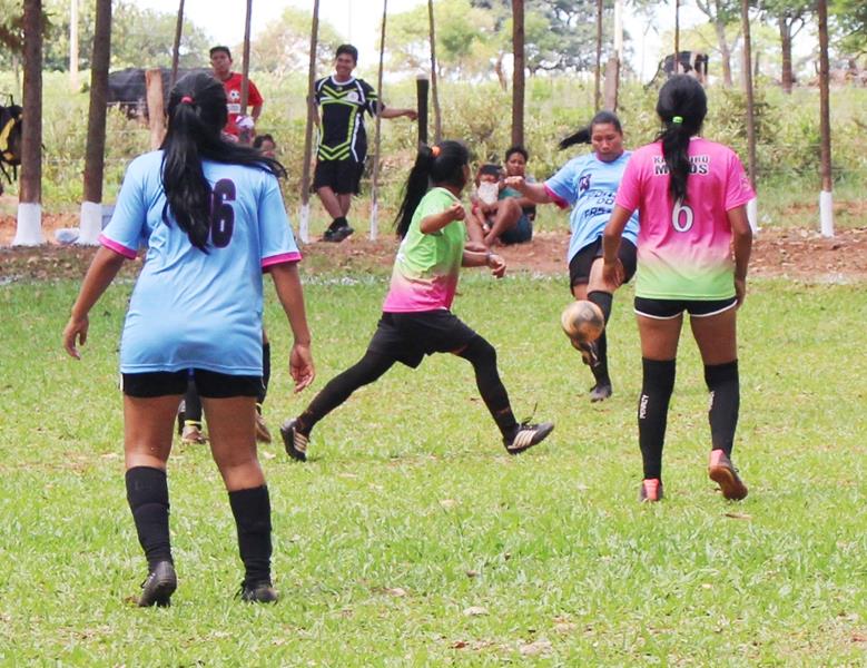 Aberturas do 1ª Campeonato Rural Sonho Meu de Futebol Suíço no Loteamento Querência em Amambai