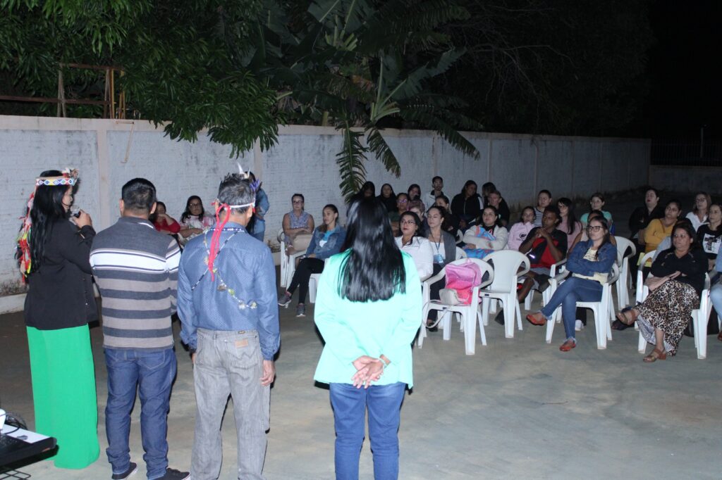 Educação de Naviraí realiza ciclo de palestras e formações sobre a diversidade cultural dos povos indígenas Educação de Naviraí realiza ciclo de palestras e formações sobre a diversidade cultural dos povos indígenas