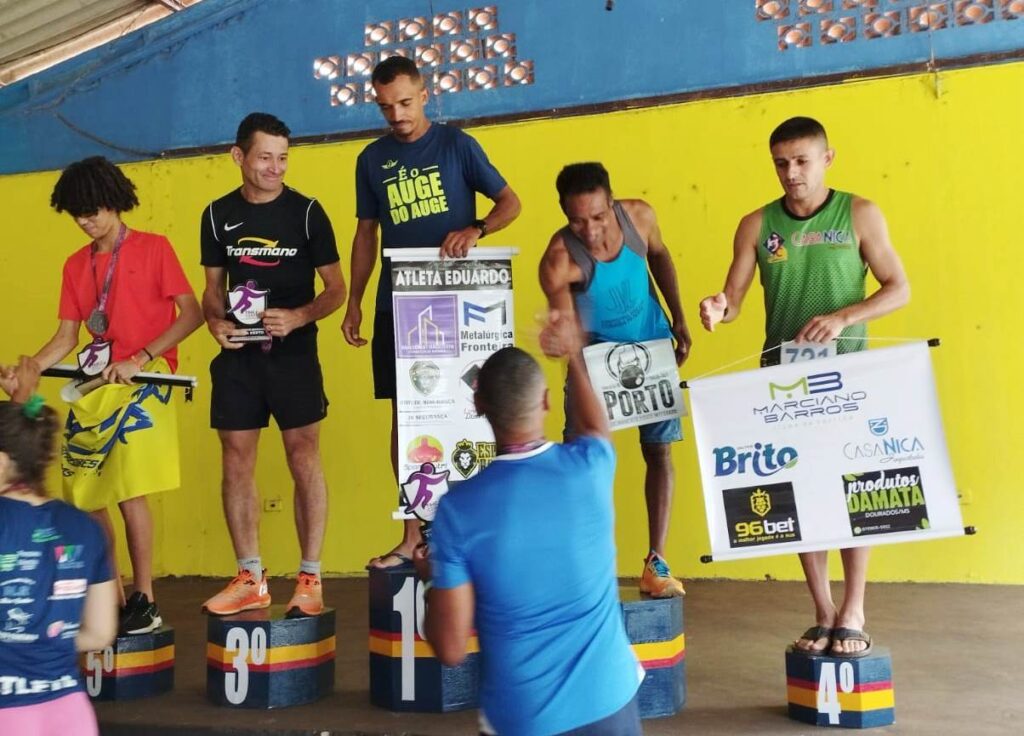 Reginaldo Machado leva Amambai ao pódio em corrida pedestre em Ivinhema Reginaldo Machado leva Amambai ao pódio em corrida pedestre em Ivinhema