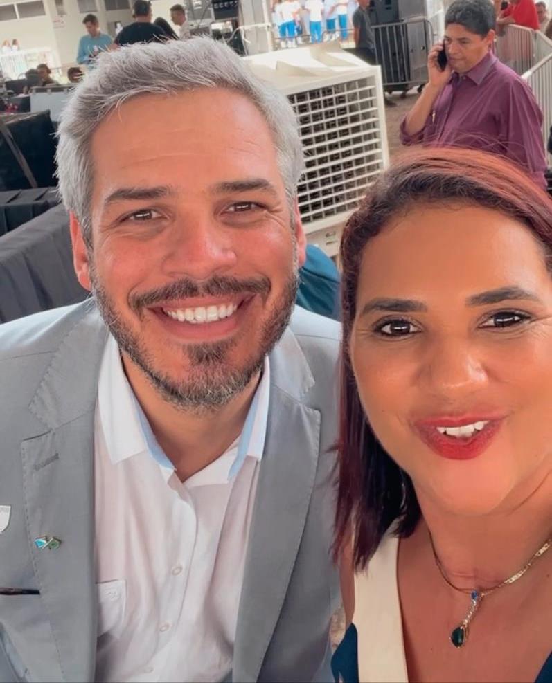 Vereadores tacuruenses Cirlene e Ratinho prestigiam visita do presidente Lula ao MS Vereadores tacuruenses Cirlene e Ratinho prestigiam visita do presidente Lula ao MS