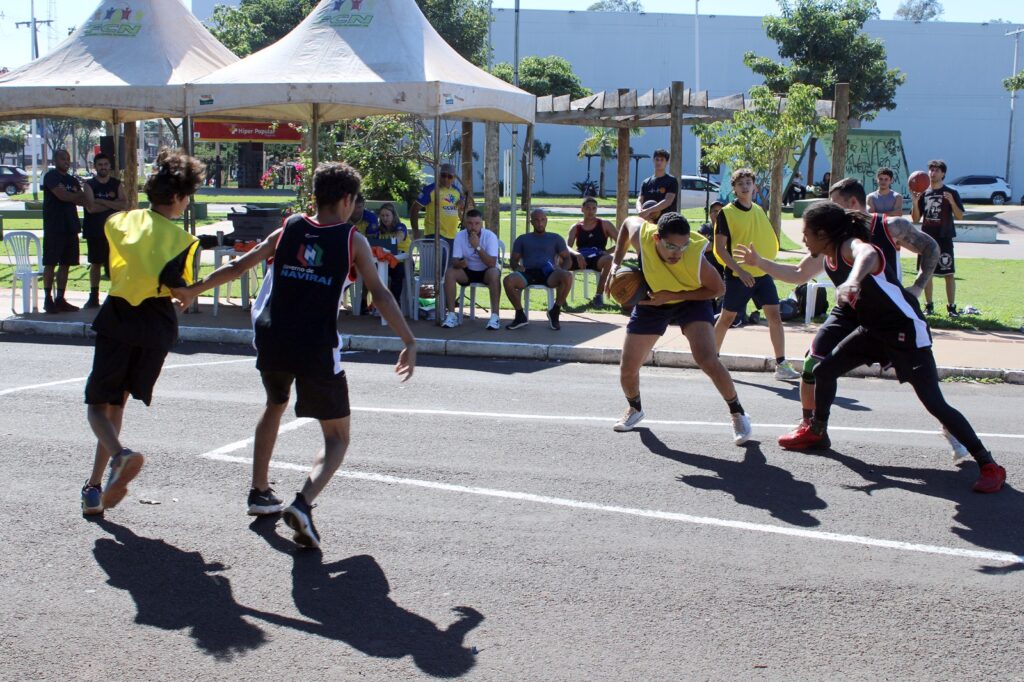 Gerência de Esportes da Prefeitura de Naviraí promoveu Torneio Street de Basquetebol 3x3 Gerência de Esportes da Prefeitura de Naviraí promoveu Torneio Street de Basquetebol 3x3