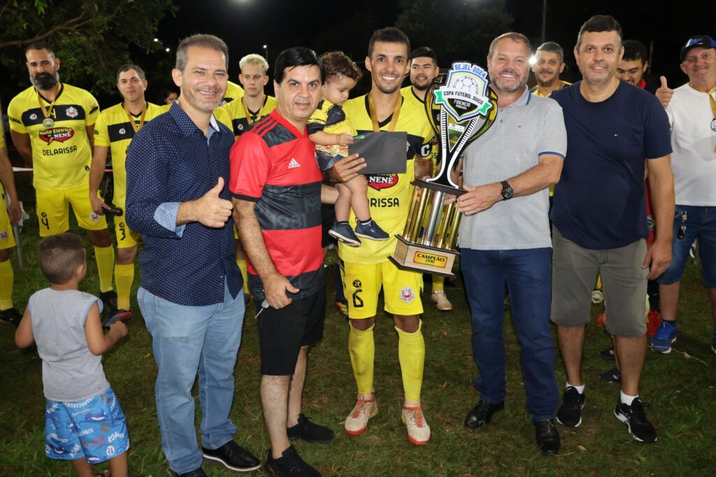 Grandes jogos marcaram as finais da Copa Fidêncio Moraga em Paranhos Grandes jogos marcaram as finais da Copa Fidêncio Moraga em Paranhos