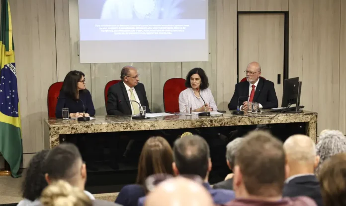 plataforma-farmacos_mcamgo_abr_08042024-10