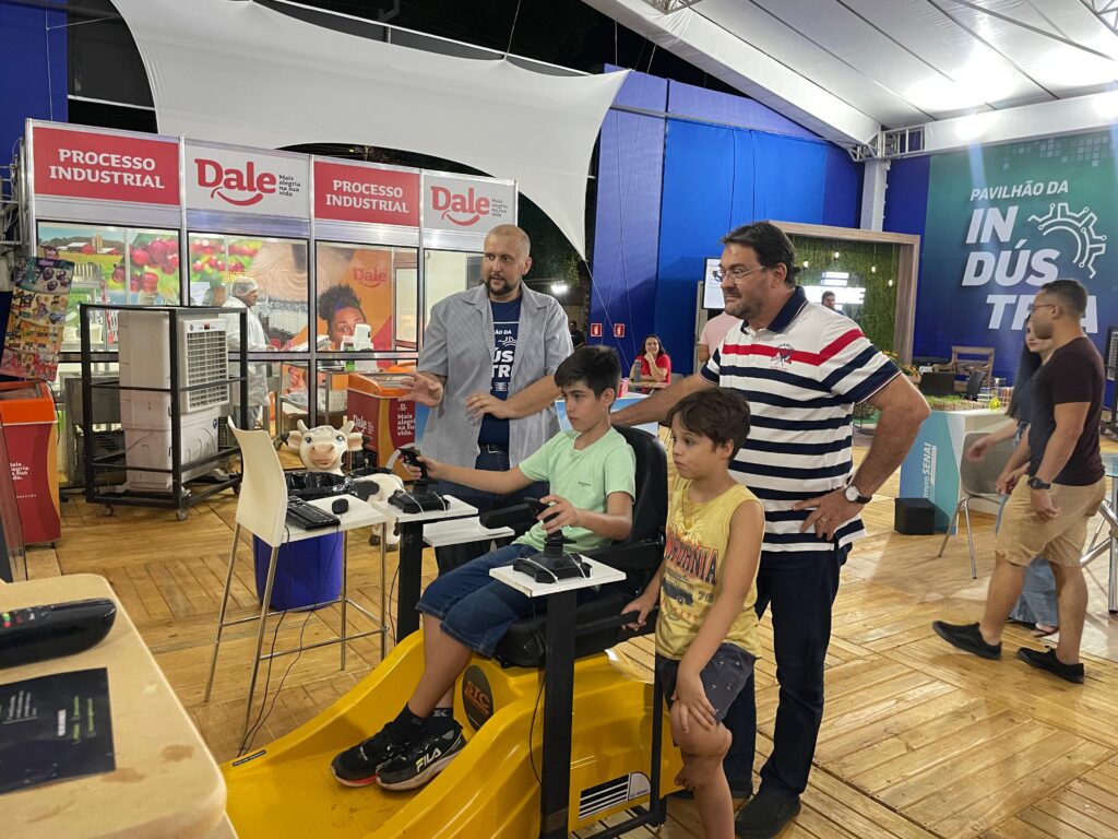Longen visita Pavilhão da Indústria na Expogrande e destaca desenvolvimento do setor agroindustrial de MS Longen visita Pavilhão da Indústria na Expogrande e destaca desenvolvimento do setor agroindustrial de MS