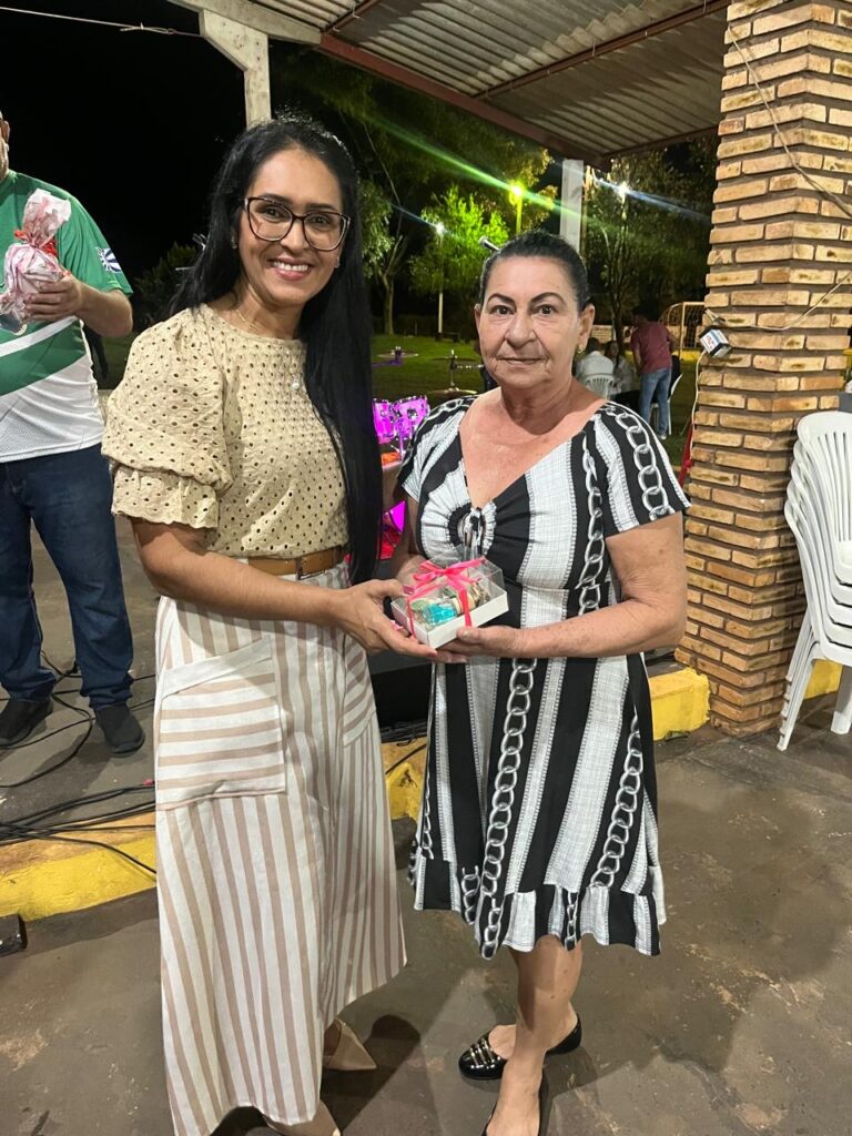 Jantar de Dia das Mães no Clube Tereré é sucesso de público