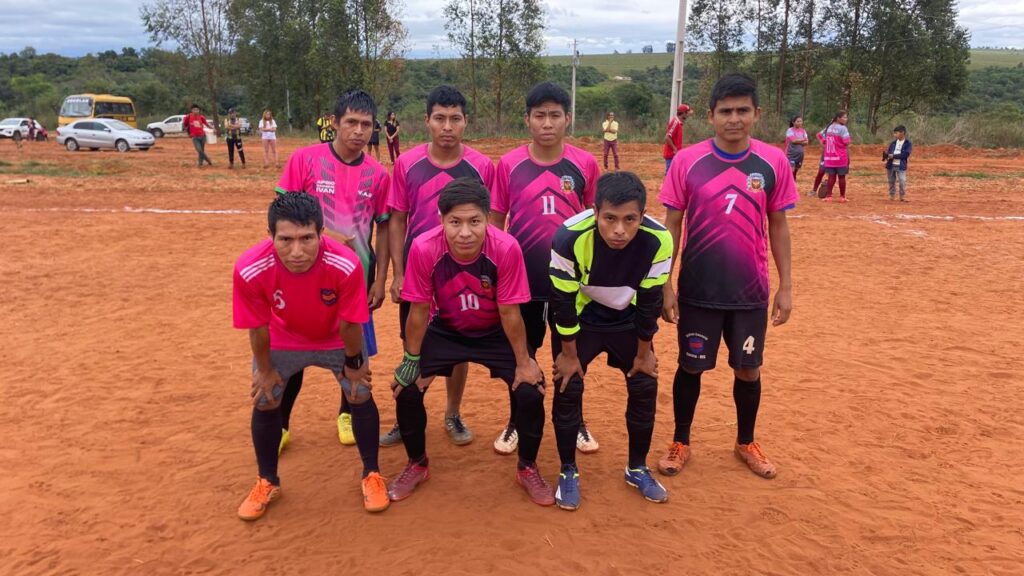 1ª Copa Indígena de Futebol de Campo teve seu início no sábado (18), na Aldeia Pyelito Kuê, em Iguatemi 1ª Copa Indígena de Futebol de Campo teve seu início no sábado (18), na Aldeia Pyelito Kuê, em Iguatemi