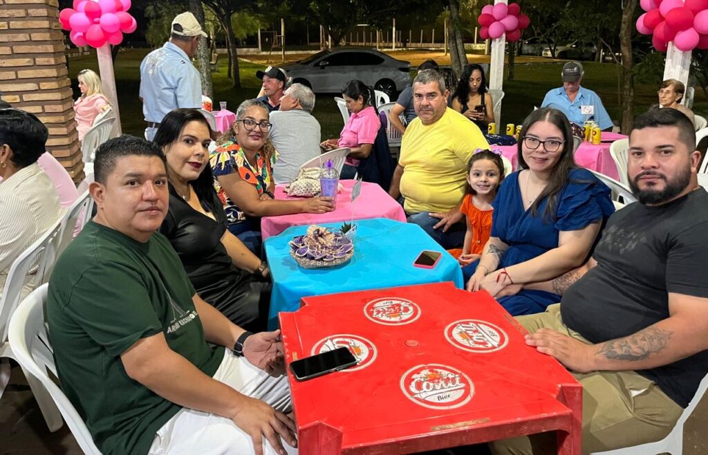 Jantar de Dia das Mães no Clube Tereré é sucesso de público