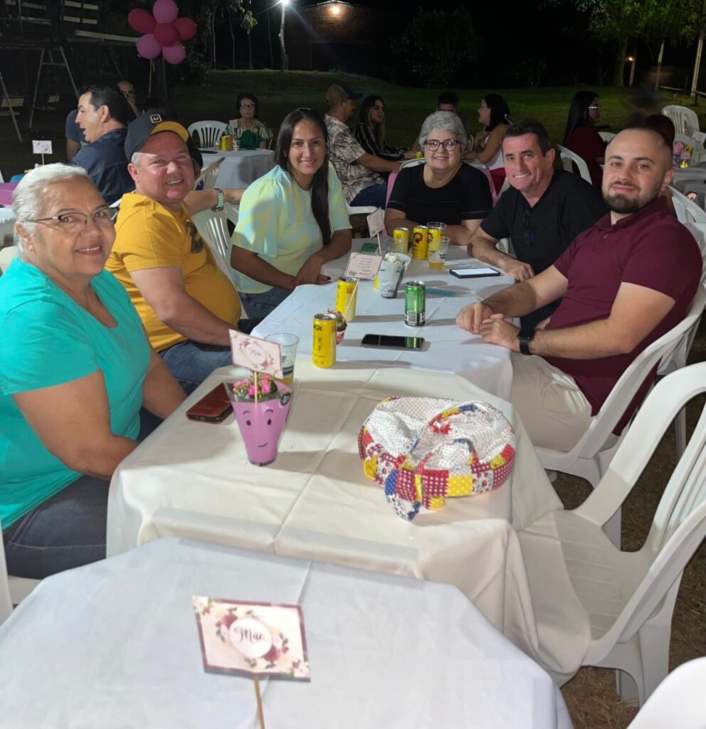 Jantar de Dia das Mães no Clube Tereré é sucesso de público