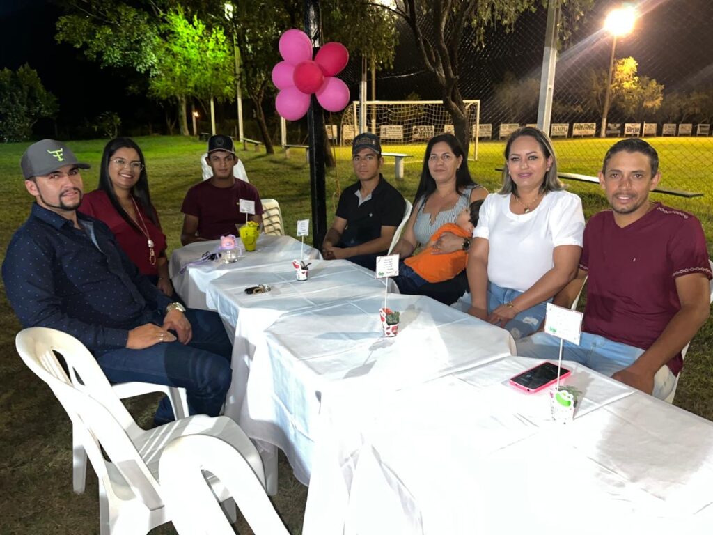 Jantar de Dia das Mães no Clube Tereré é sucesso de público