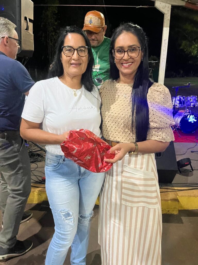 Jantar de Dia das Mães no Clube Tereré é sucesso de público