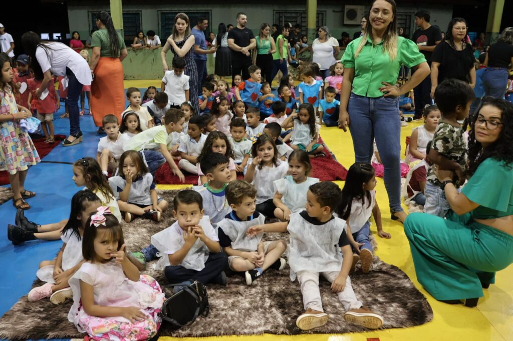 Secretaria de Educação de Paranhos promoveu evento em comemoração ao Dia das Mães