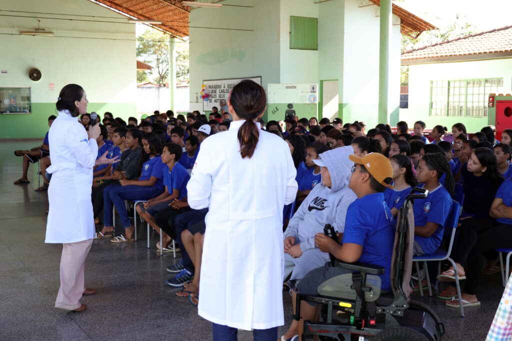 Prefeitura de Naviraí promoveu ações alusivas ao Dia "D" do Mais Saúde Bucal na Escola Prefeitura de Naviraí promoveu ações alusivas ao Dia "D" do Mais Saúde Bucal na Escola