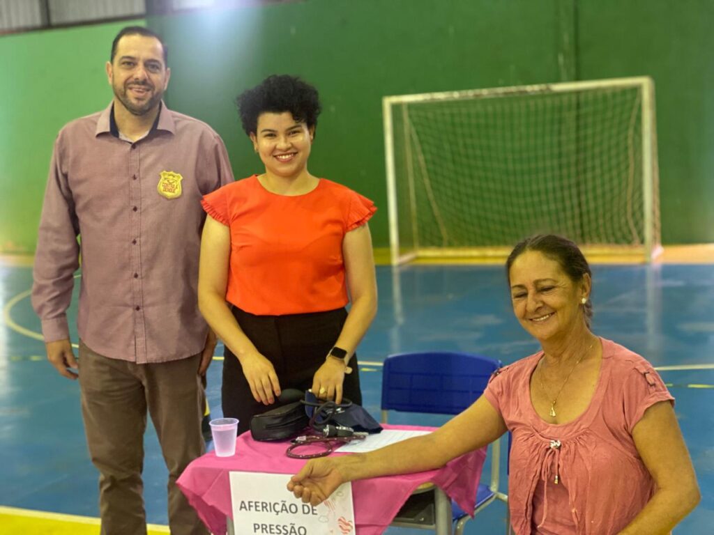 Prefeitura de Paranhos realiza Ação Social alusiva ao Dia das Mães Prefeitura de Paranhos realiza Ação Social alusiva ao Dia das Mães