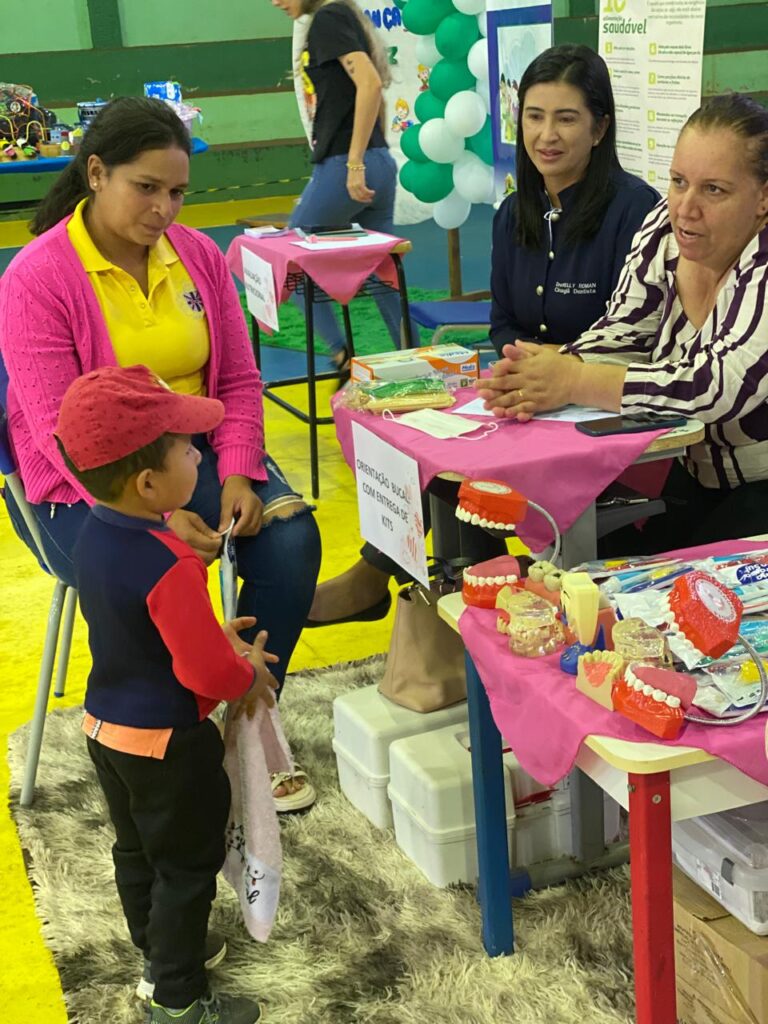 Prefeitura de Paranhos realiza Ação Social alusiva ao Dia das Mães Prefeitura de Paranhos realiza Ação Social alusiva ao Dia das Mães