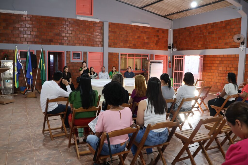 Prefeitura de Paranhos realiza capacitação para a Rede de Atendimento à Criança e ao Adolescente do município Prefeitura de Paranhos realiza capacitação para a Rede de Atendimento à Criança e ao Adolescente do município