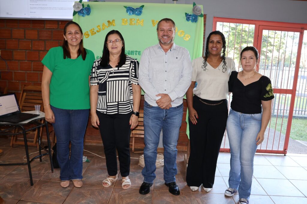 Prefeitura de Paranhos realiza capacitação para a Rede de Atendimento à Criança e ao Adolescente do município Prefeitura de Paranhos realiza capacitação para a Rede de Atendimento à Criança e ao Adolescente do município