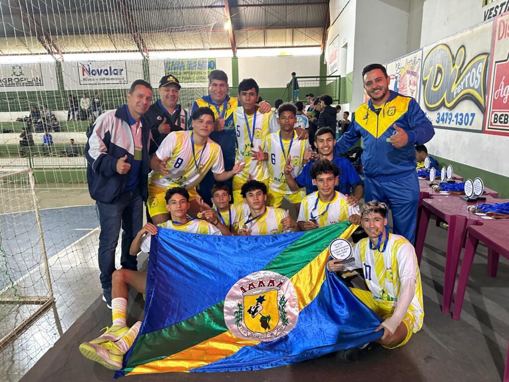 Torneio de Futsal de Base foi um sucesso em Sete Quedas Torneio de Futsal de Base foi um sucesso em Sete Quedas