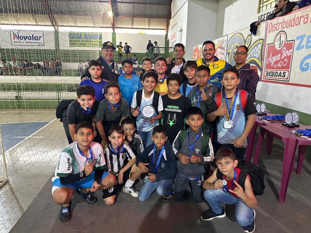 Torneio de Futsal de Base foi um sucesso em Sete Quedas Torneio de Futsal de Base foi um sucesso em Sete Quedas