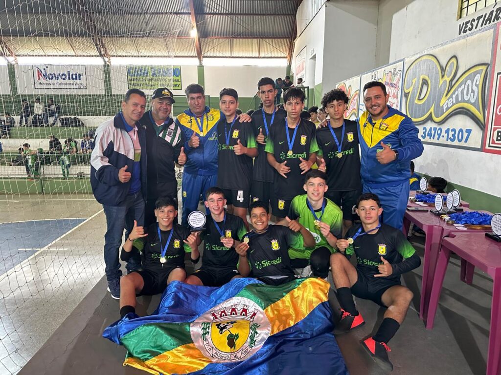 Torneio de Futsal de Base foi um sucesso em Sete Quedas Torneio de Futsal de Base foi um sucesso em Sete Quedas