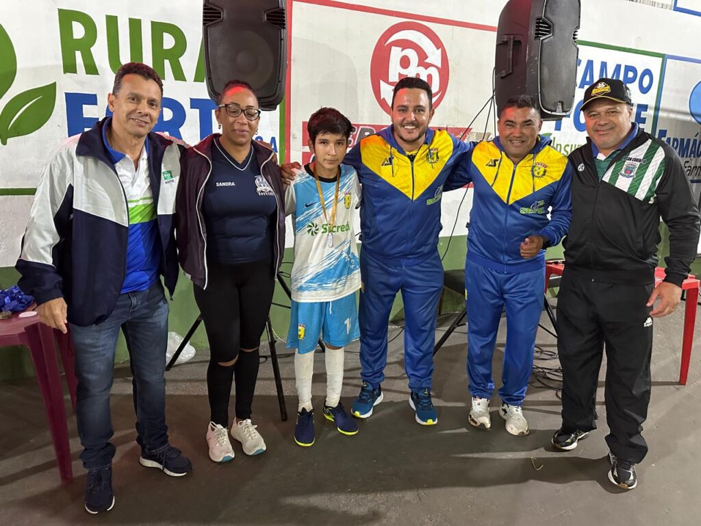 Torneio de Futsal de Base foi um sucesso em Sete Quedas Torneio de Futsal de Base foi um sucesso em Sete Quedas