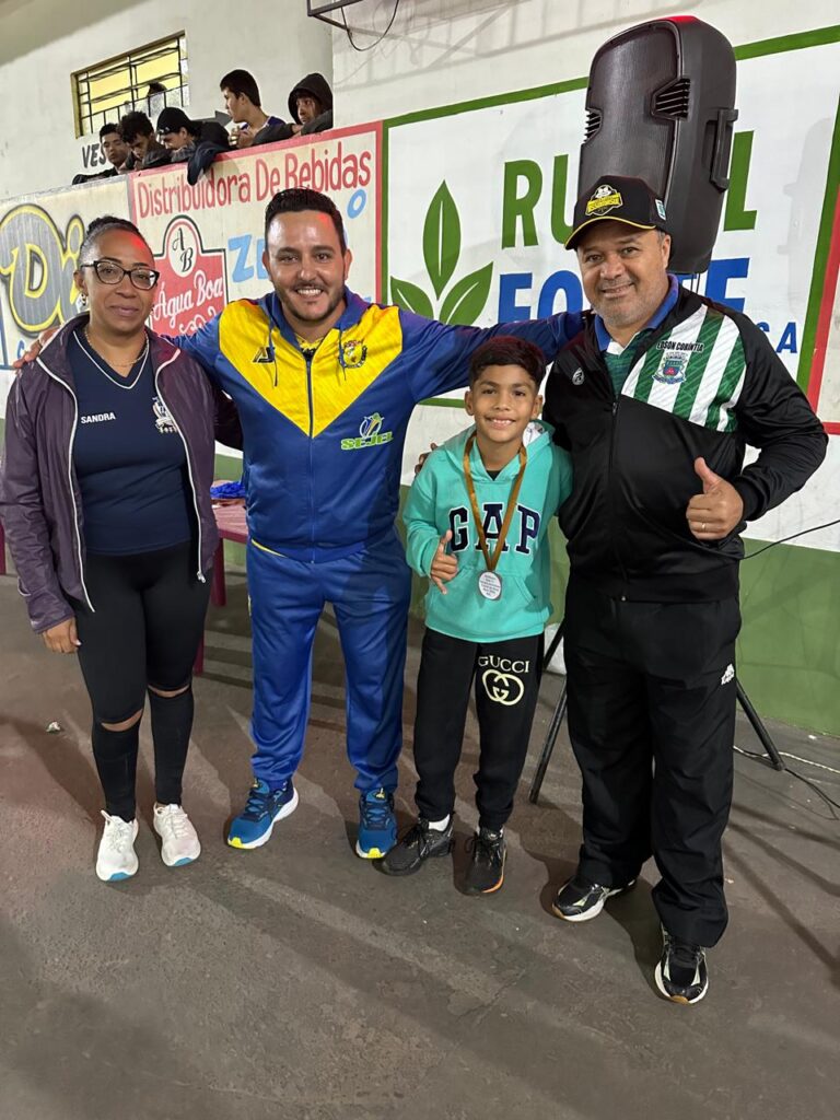 Torneio de Futsal de Base foi um sucesso em Sete Quedas Torneio de Futsal de Base foi um sucesso em Sete Quedas