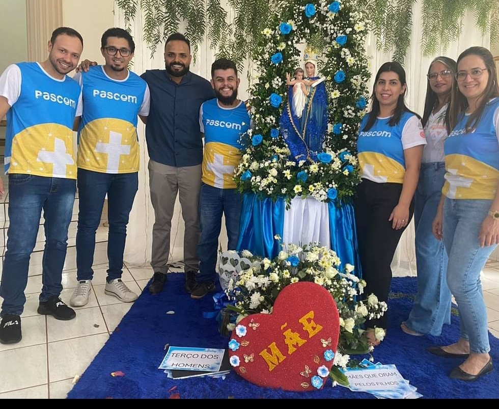 Festa do Dia das Mães da Rainho dos Apóstolos
