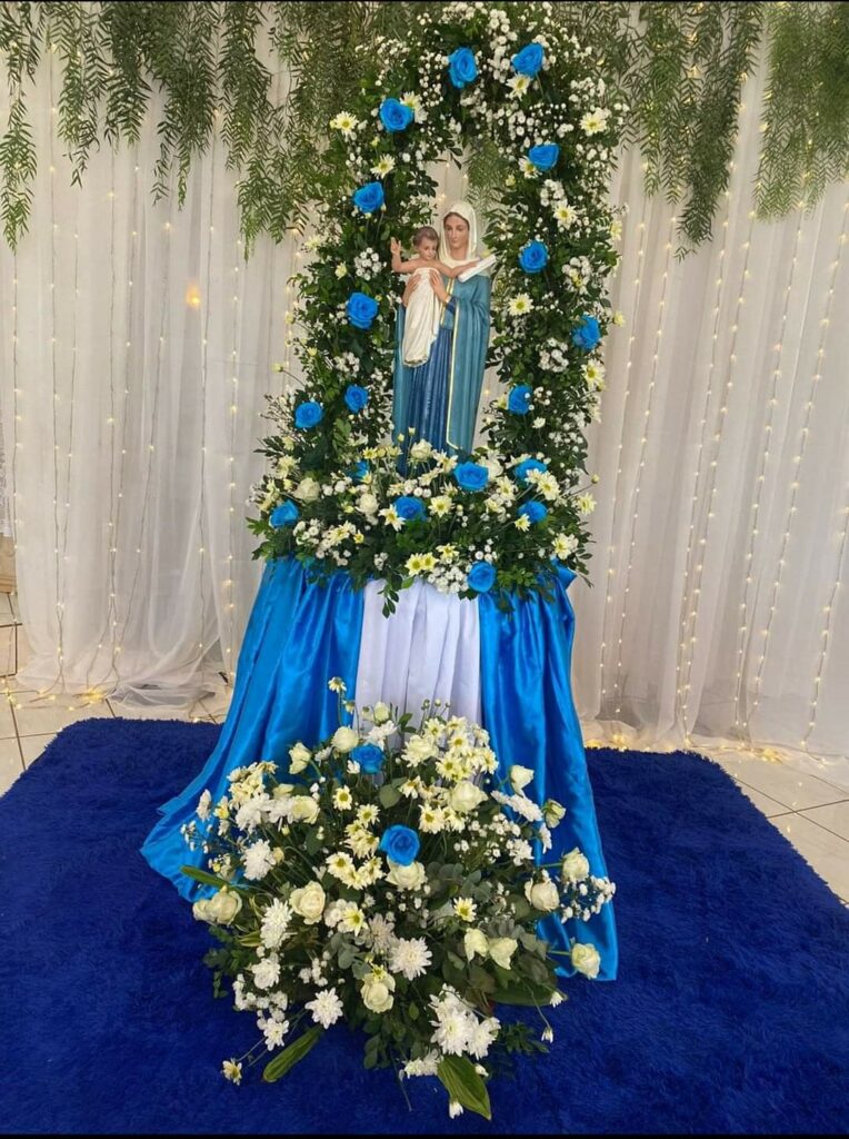 Festa do Dia das Mães da Rainho dos Apóstolos