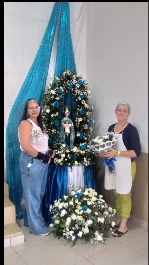 Festa do Dia das Mães da Rainho dos Apóstolos
