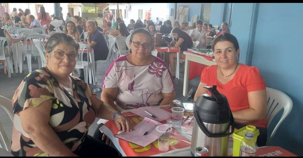 Festa do Dia das Mães da Rainho dos Apóstolos