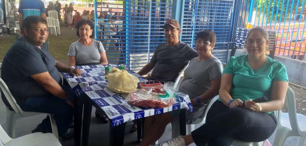 Festa do Dia das Mães da Rainho dos Apóstolos