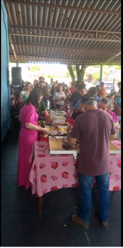 Festa do Dia das Mães da Rainho dos Apóstolos