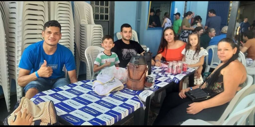Festa do Dia das Mães da Rainho dos Apóstolos