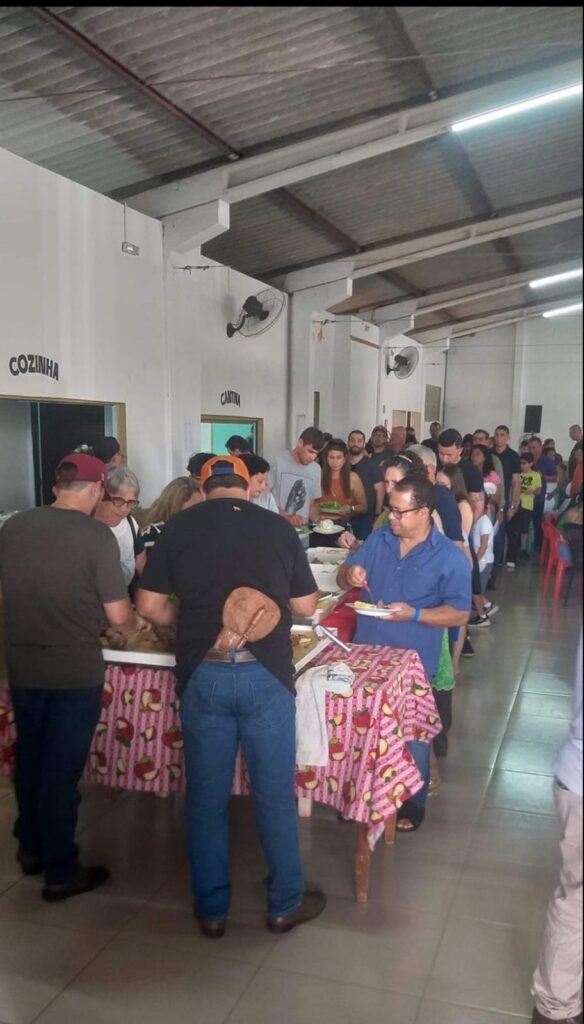 Festa do Dia das Mães da Rainho dos Apóstolos