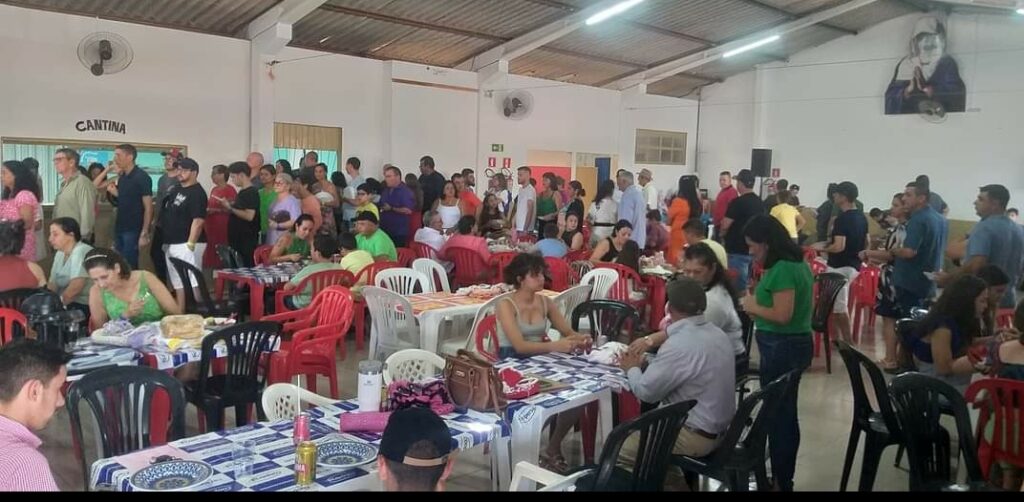 Festa do Dia das Mães da Rainho dos Apóstolos