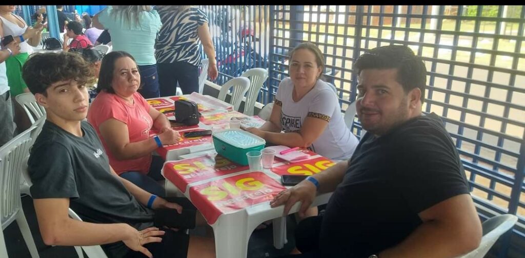 Festa do Dia das Mães da Rainho dos Apóstolos