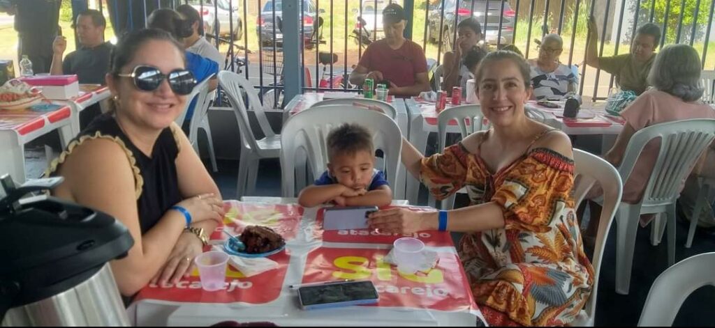 Festa do Dia das Mães da Rainho dos Apóstolos