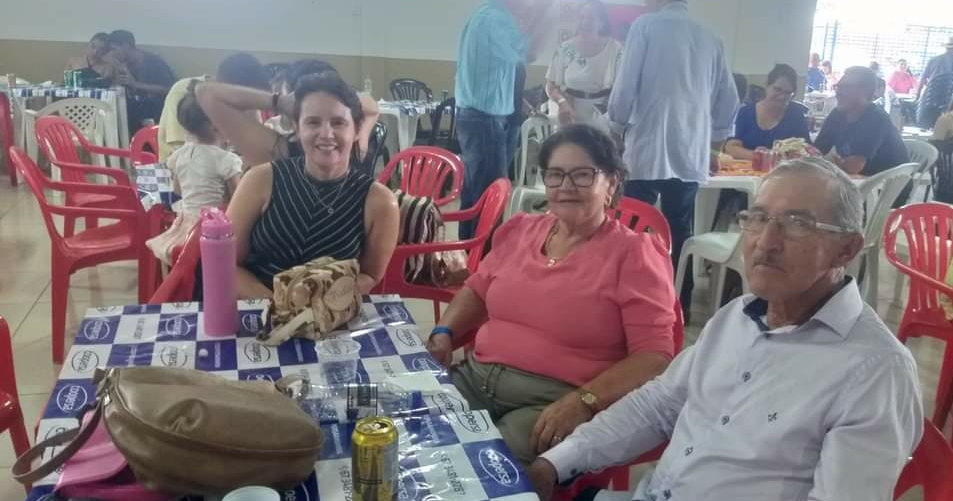 Festa do Dia das Mães da Rainho dos Apóstolos