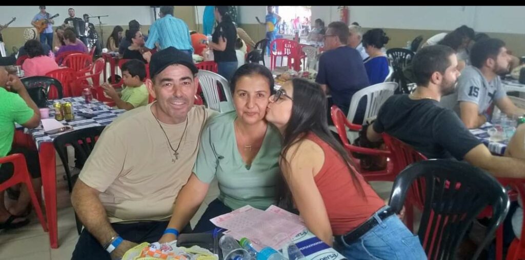Festa do Dia das Mães da Rainho dos Apóstolos