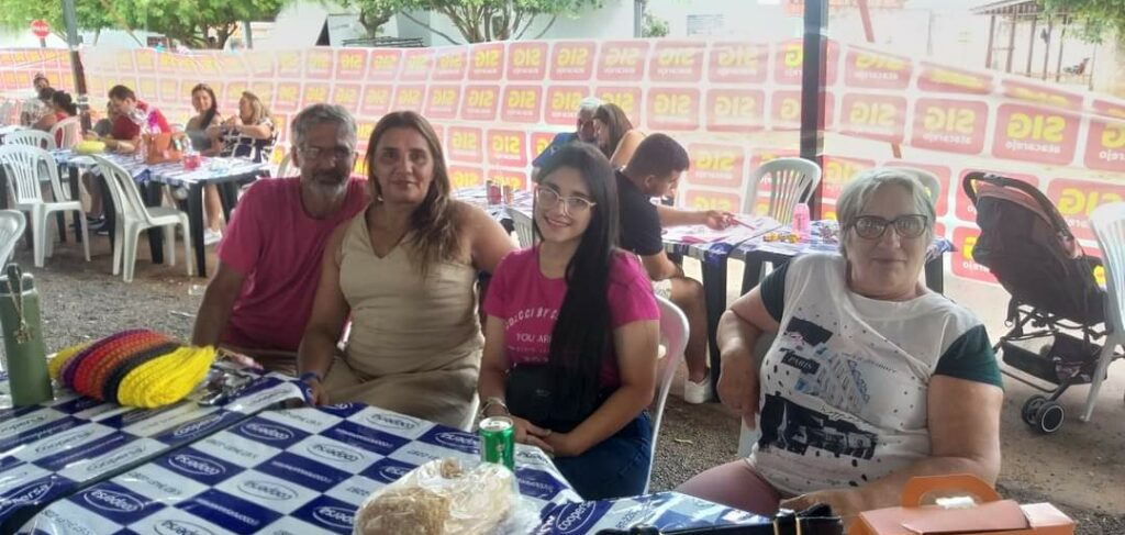 Festa do Dia das Mães da Rainho dos Apóstolos