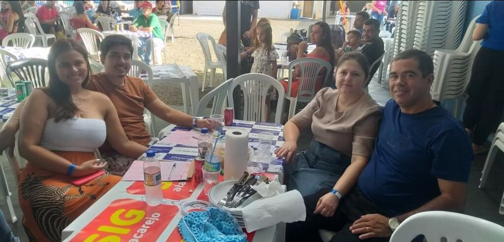 Festa do Dia das Mães da Rainho dos Apóstolos