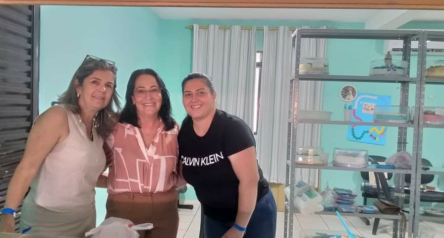 Festa do Dia das Mães da Rainho dos Apóstolos