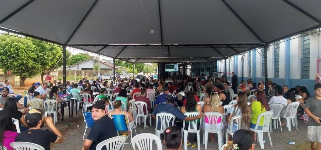 Festa do Dia das Mães da Rainho dos Apóstolos