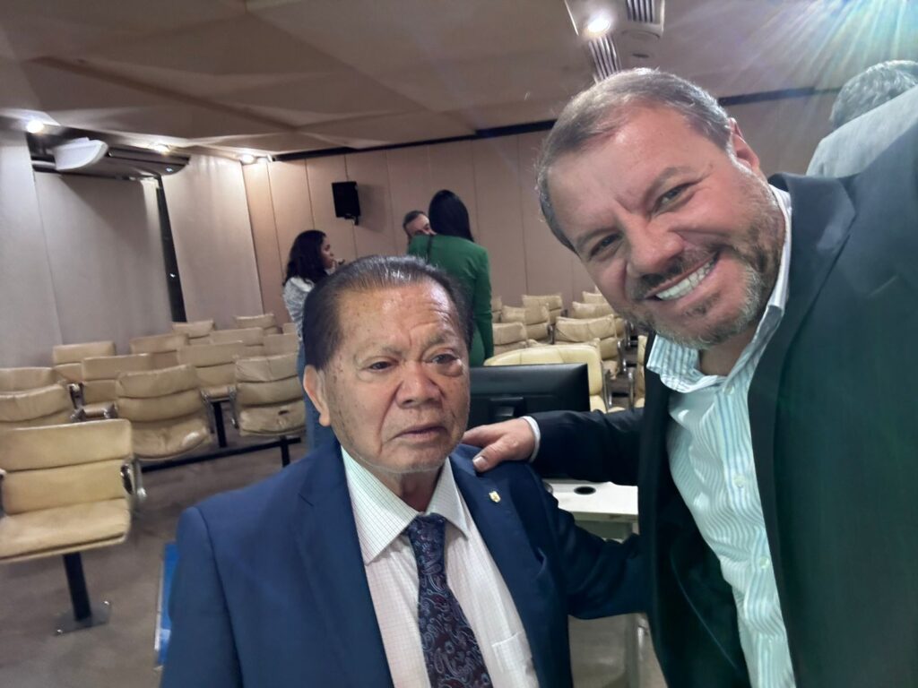 Prefeito de Paranhos, Donizete Viaro participa da 25ª edição da Marcha a Brasília em Defesa dos Municípios Prefeito de Paranhos, Donizete Viaro participa da 25ª edição da Marcha a Brasília em Defesa dos Municípios