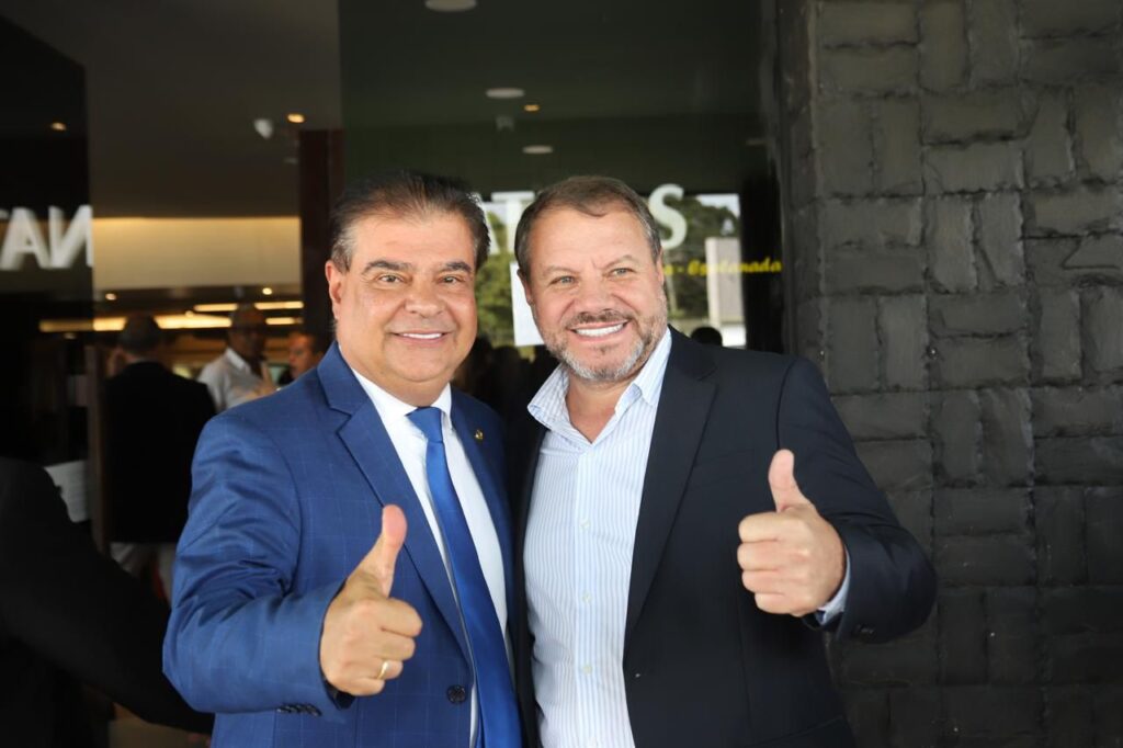 Prefeito de Paranhos, Donizete Viaro participa da 25ª edição da Marcha a Brasília em Defesa dos Municípios Prefeito de Paranhos, Donizete Viaro participa da 25ª edição da Marcha a Brasília em Defesa dos Municípios