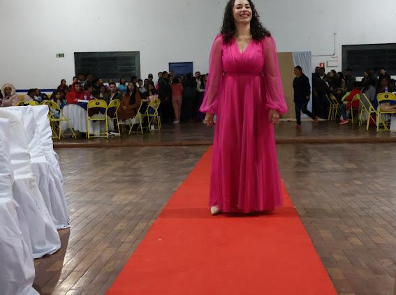 Prefeito Donizete prestigia formatura dos alunos do curso Normal Médio Prefeito Donizete prestigia formatura dos alunos do curso Normal Médio