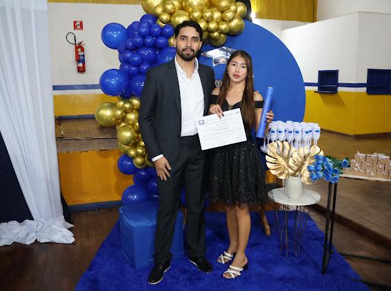 Prefeito Donizete prestigia formatura dos alunos do curso Normal Médio Prefeito Donizete prestigia formatura dos alunos do curso Normal Médio